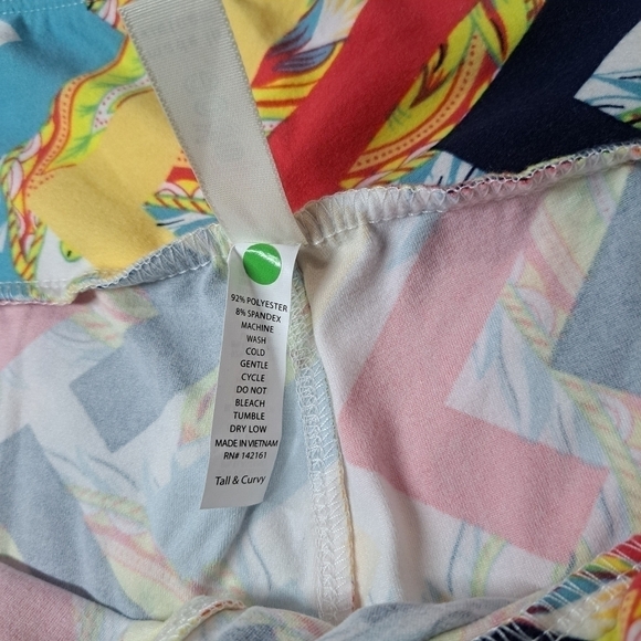 3 FOR 12 SALE LuLaroe Leggings Tall & Curvy - Picture 7 of 12